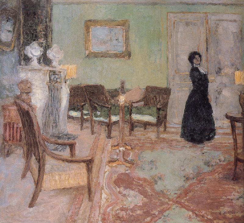 Edouard Vuillard The woman standing in the living room Norge oil painting art